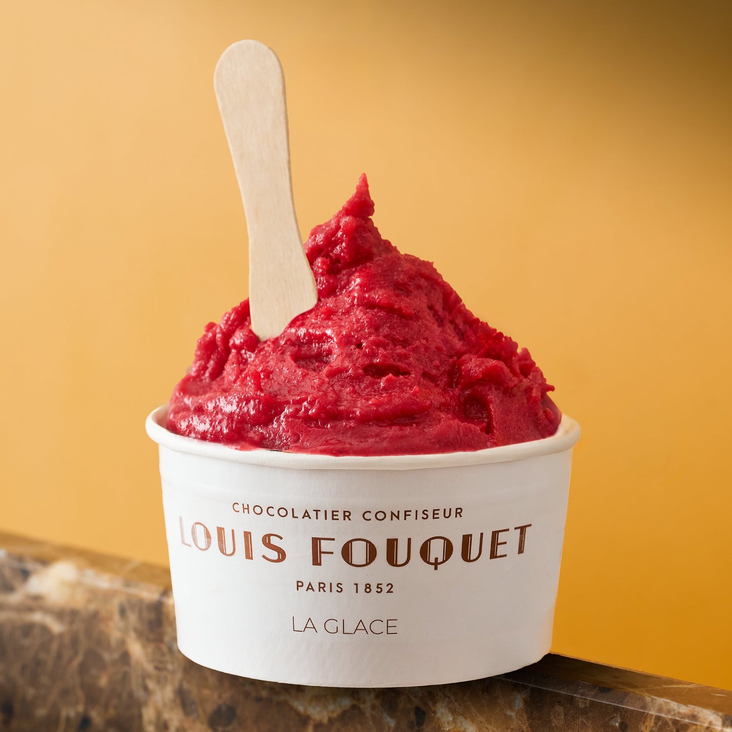 Glace framboise petit pot ambiance