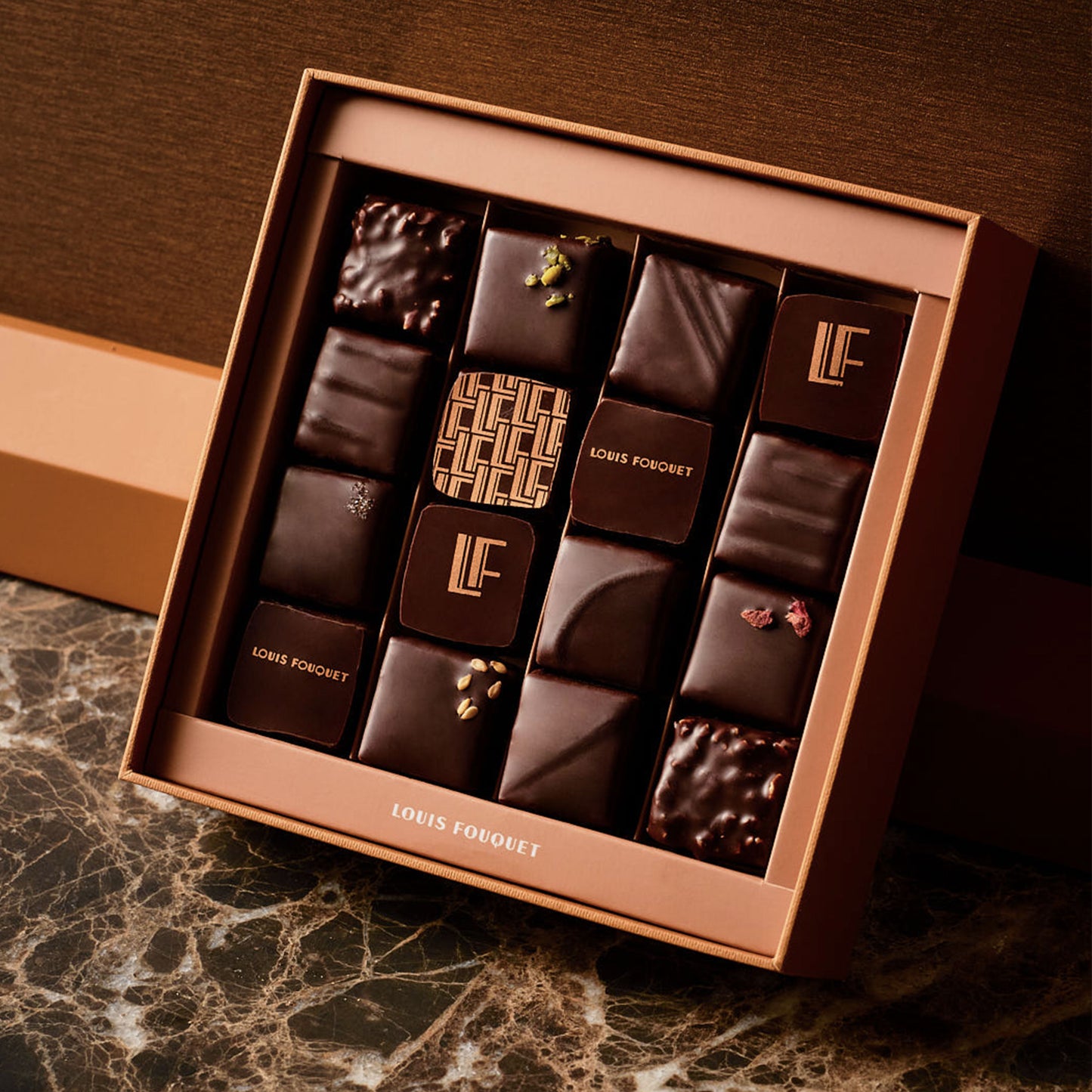 Boîte de 16 chocolats noir